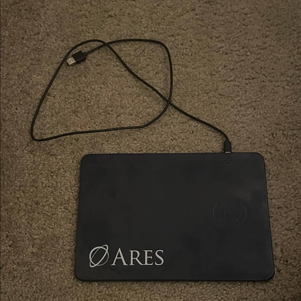 ARES Mousepad with Wireless Charging